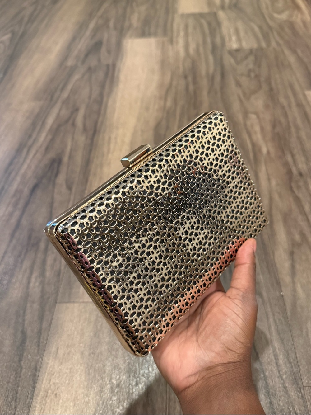 Madison West Womens Metallic Mesh Purse Crossbody